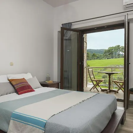 Wild Fig Retreat Villa